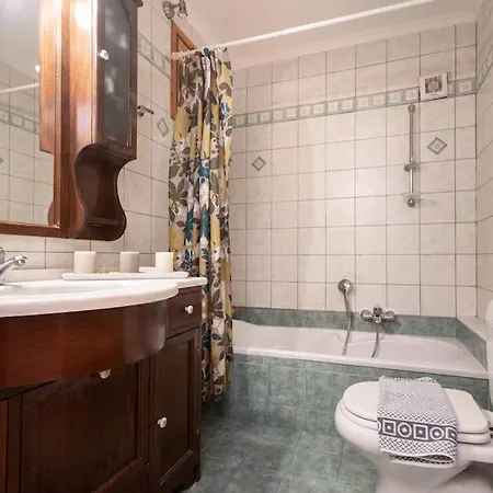 Apartment Hub House