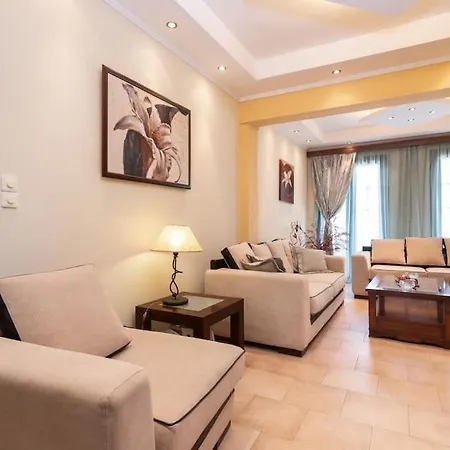 Hub House * זקינטוס טאון